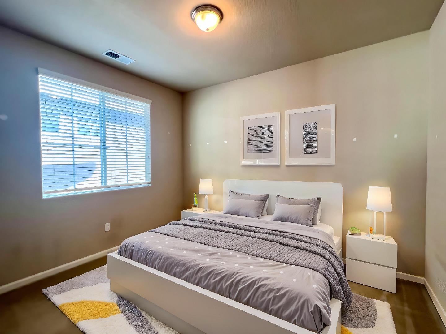 Detail Gallery Image 12 of 20 For 533 Aspen Pl, East Palo Alto,  CA 94303 - 4 Beds | 2/1 Baths