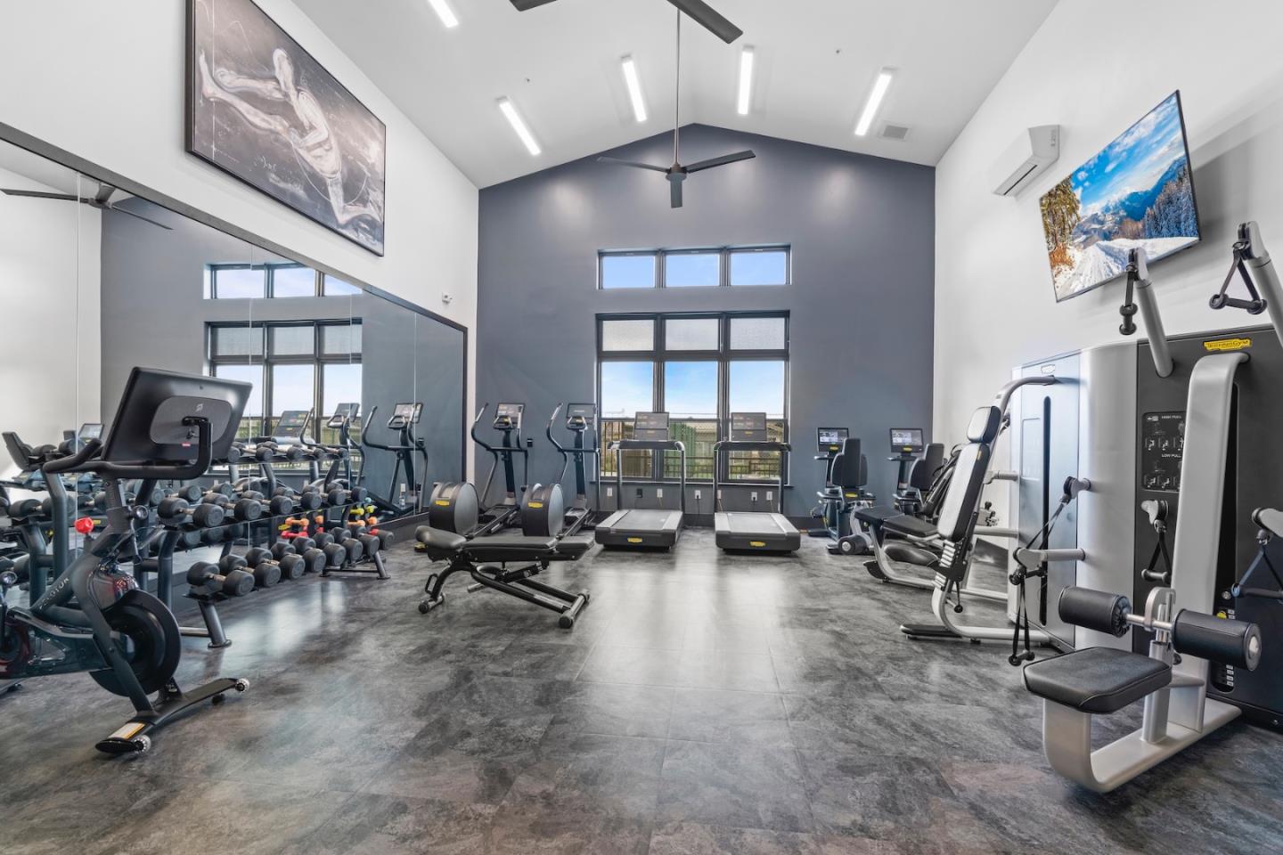 Detail Gallery Image 13 of 16 For 2171 White Oak Dr, Hollister,  CA 95023 - 2 Beds | 2 Baths