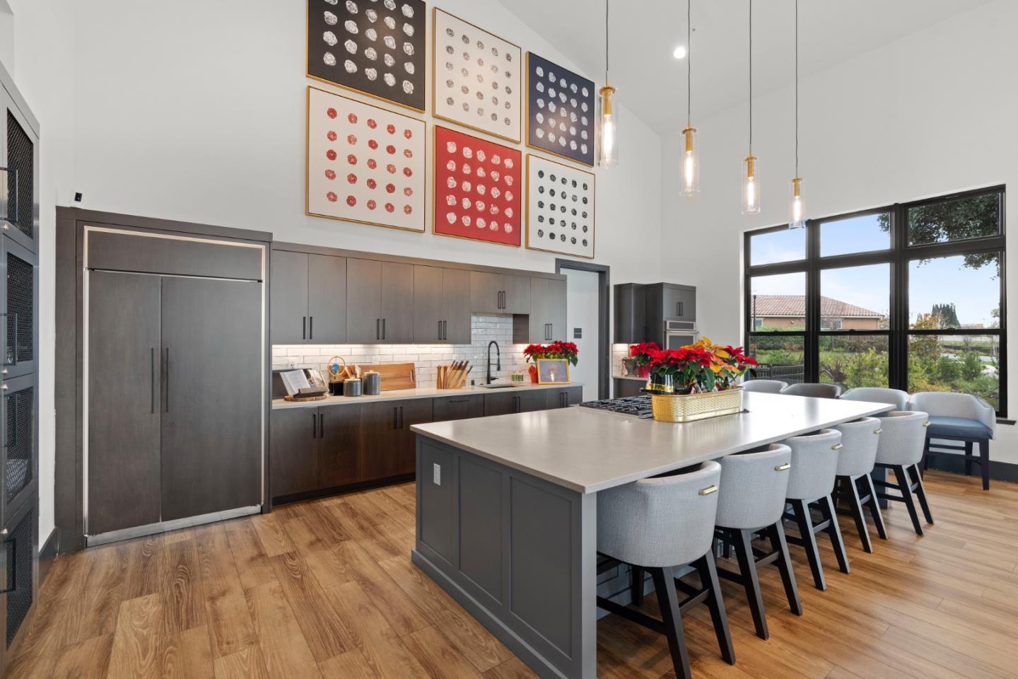 Detail Gallery Image 14 of 16 For 2171 White Oak Dr, Hollister,  CA 95023 - 2 Beds | 2 Baths