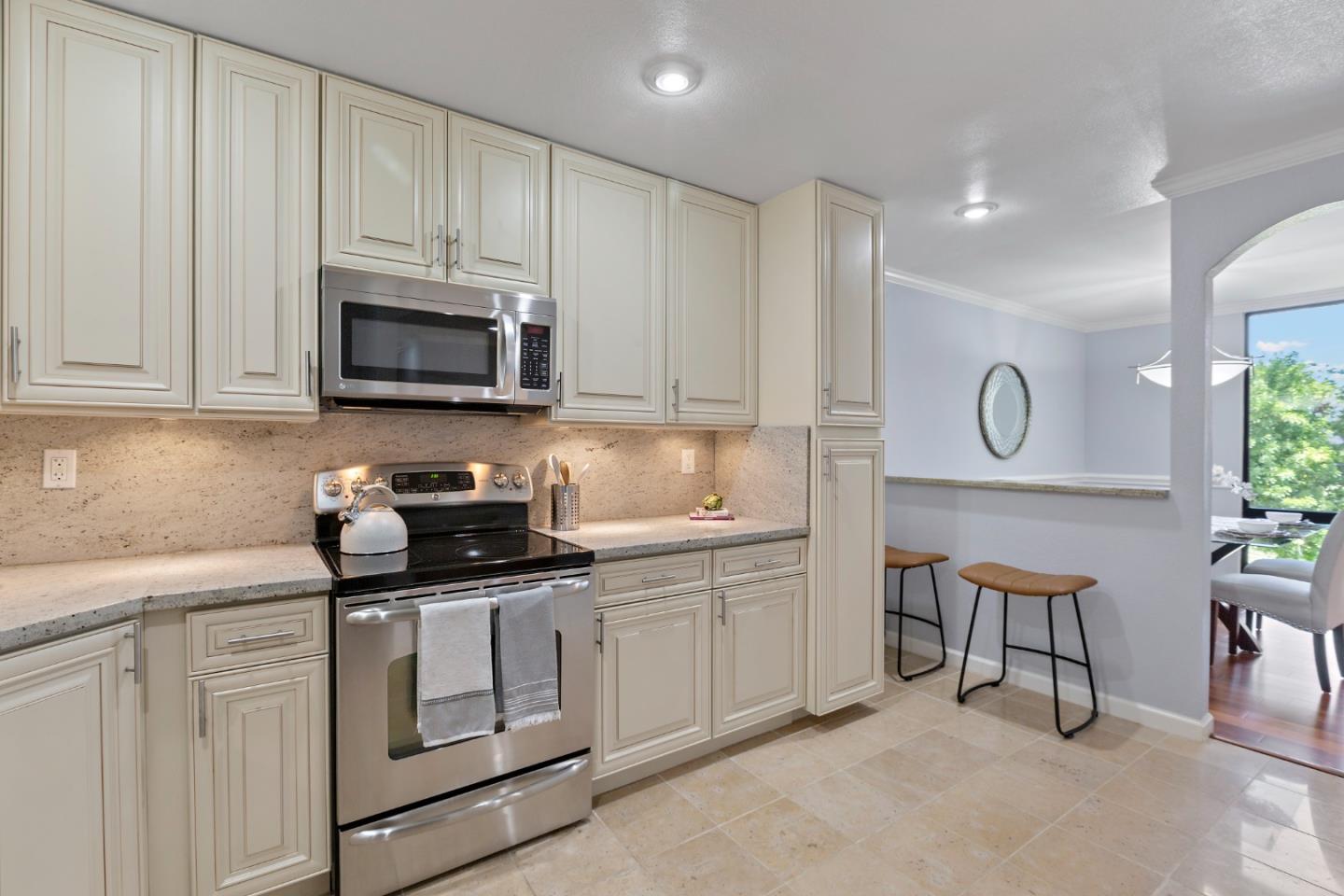 Detail Gallery Image 10 of 39 For 1061 Beach Park Blvd #216,  Foster City,  CA 94404 - 2 Beds | 2 Baths