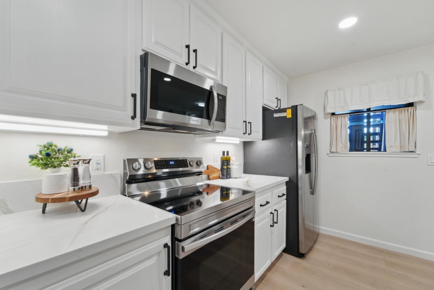 Detail Gallery Image 10 of 22 For 4303 Sacramento Ave #124,  Fremont,  CA 94538 - 1 Beds | 1 Baths