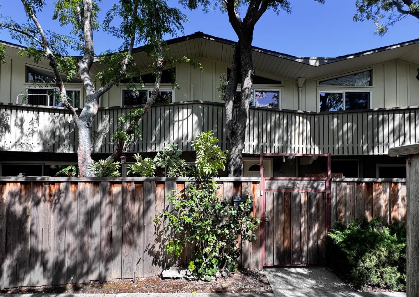 Detail Gallery Image 1 of 20 For 1155 Weyburn Ln #30,  San Jose,  CA 95129 - 2 Beds | 1 Baths