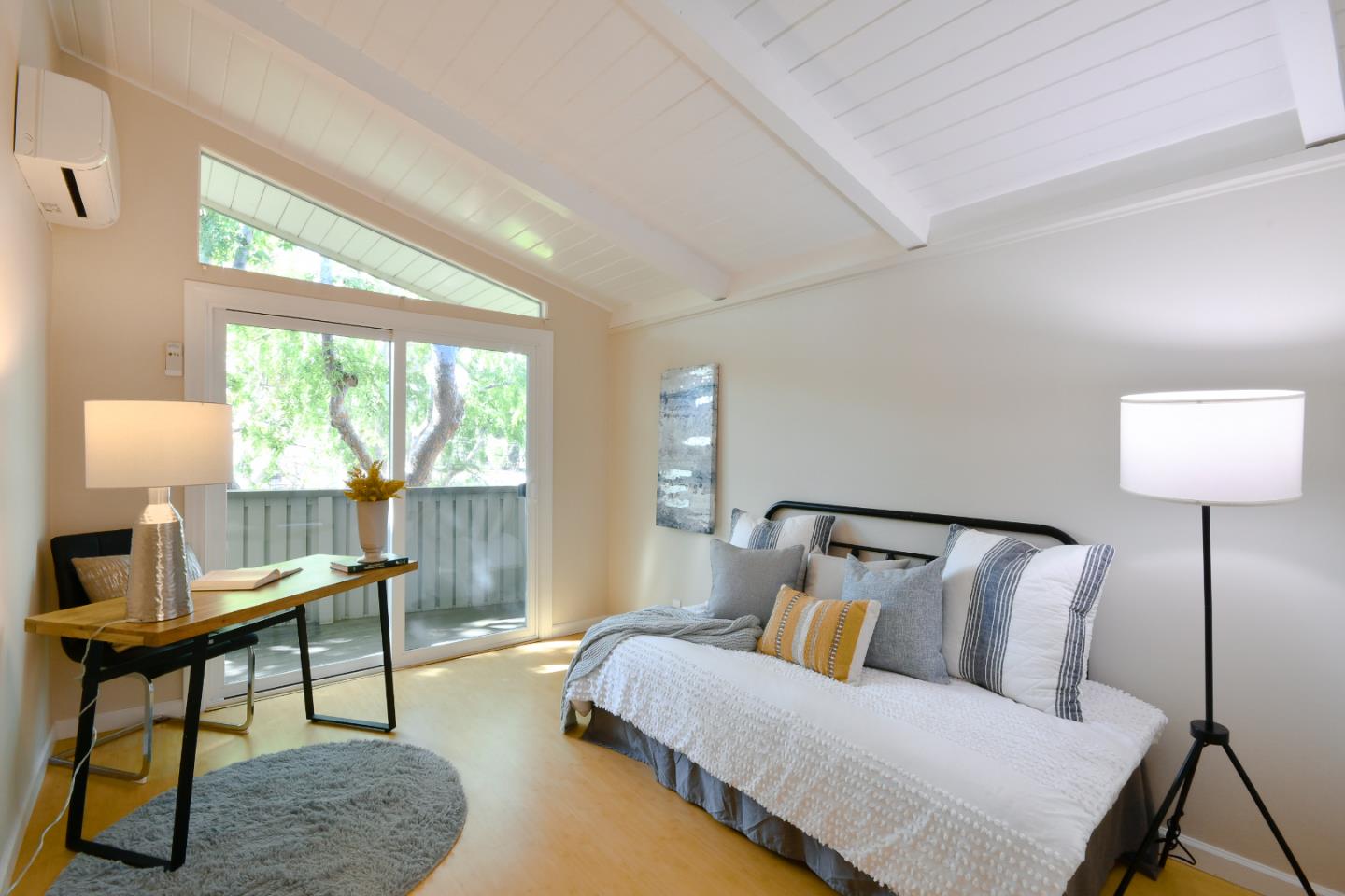 Detail Gallery Image 8 of 20 For 1155 Weyburn Ln #30,  San Jose,  CA 95129 - 2 Beds | 1 Baths