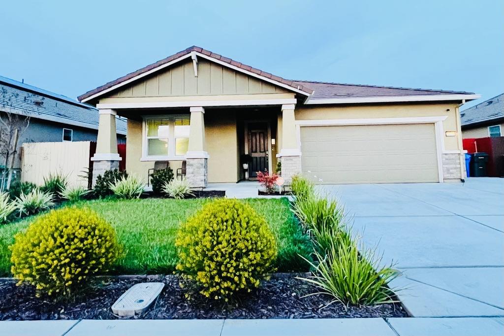 Detail Gallery Image 1 of 24 For 1630 Red Ribbons Ln, Manteca,  CA 95337 - 4 Beds | 2 Baths