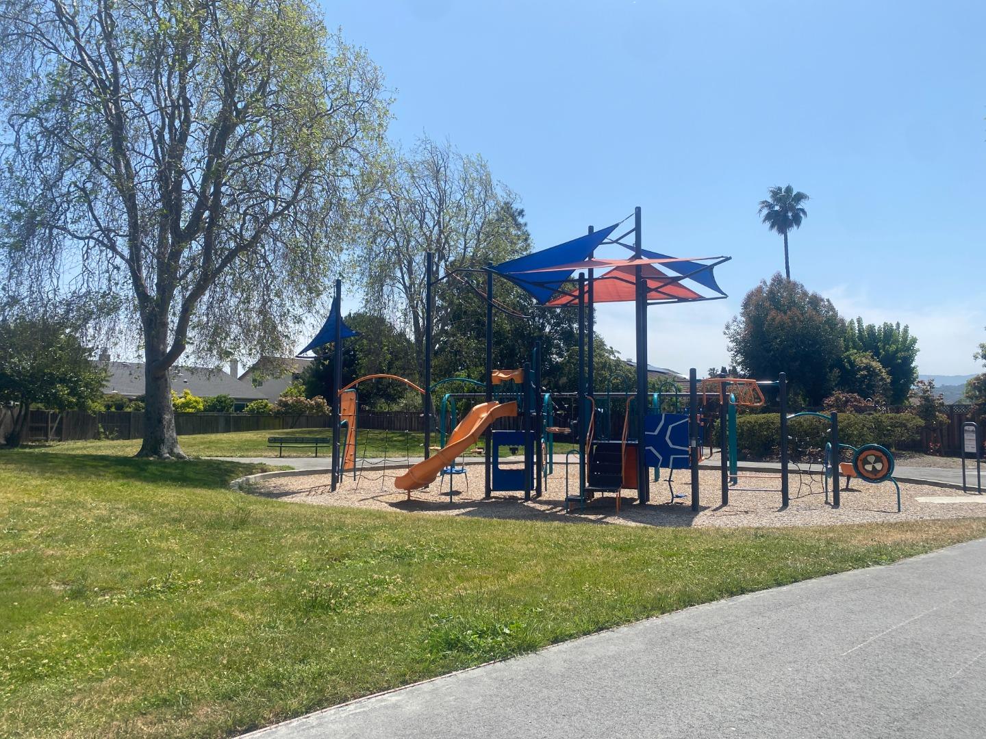 Detail Gallery Image 22 of 23 For 852 Arcturus Cir, Foster City,  CA 94404 - 5 Beds | 2/1 Baths