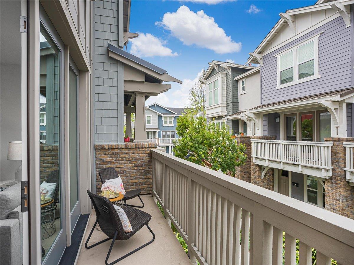 Detail Gallery Image 16 of 73 For 813 Galt Ter #3,  Sunnyvale,  CA 94085 - 3 Beds | 3/1 Baths