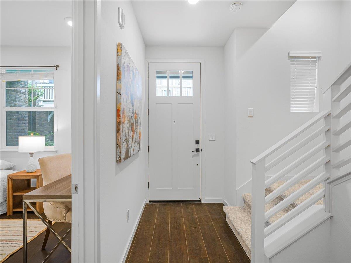 Detail Gallery Image 18 of 73 For 813 Galt Ter #3,  Sunnyvale,  CA 94085 - 3 Beds | 3/1 Baths