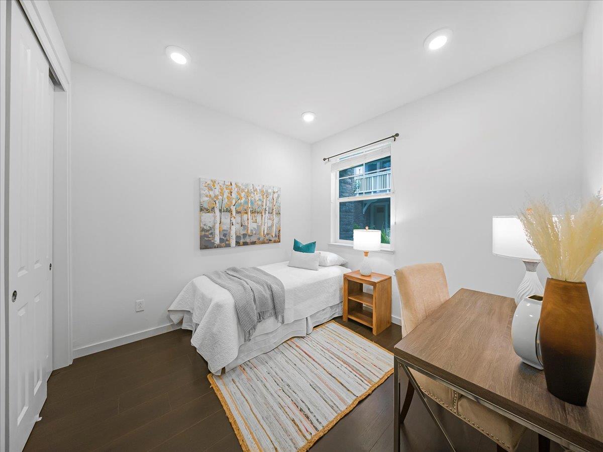 Detail Gallery Image 22 of 73 For 813 Galt Ter #3,  Sunnyvale,  CA 94085 - 3 Beds | 3/1 Baths
