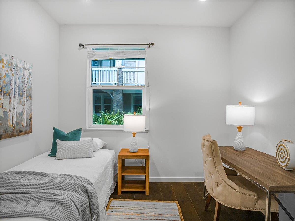 Detail Gallery Image 24 of 73 For 813 Galt Ter #3,  Sunnyvale,  CA 94085 - 3 Beds | 3/1 Baths