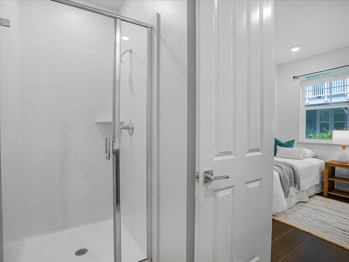Detail Gallery Image 28 of 73 For 813 Galt Ter #3,  Sunnyvale,  CA 94085 - 3 Beds | 3/1 Baths