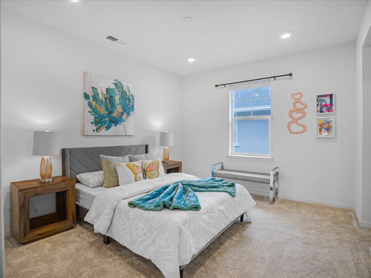 Detail Gallery Image 34 of 73 For 813 Galt Ter #3,  Sunnyvale,  CA 94085 - 3 Beds | 3/1 Baths