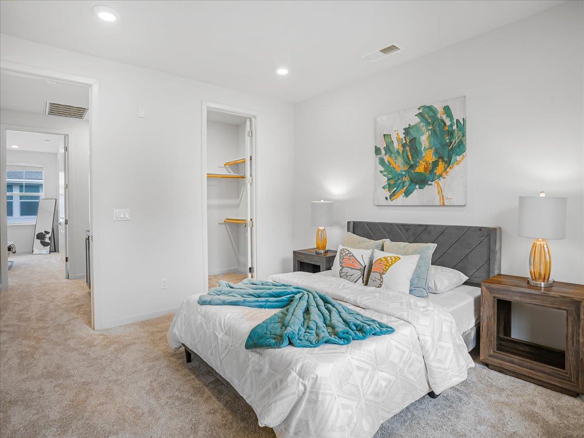 Detail Gallery Image 36 of 73 For 813 Galt Ter #3,  Sunnyvale,  CA 94085 - 3 Beds | 3/1 Baths
