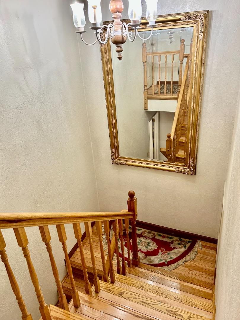Detail Gallery Image 18 of 35 For 2071 Sunset View Pl, San Jose,  CA 95116 - 4 Beds | 2/1 Baths