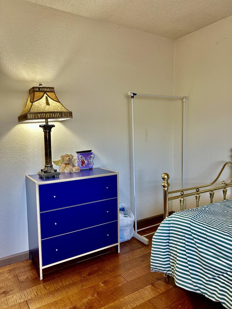 Detail Gallery Image 24 of 35 For 2071 Sunset View Pl, San Jose,  CA 95116 - 4 Beds | 2/1 Baths
