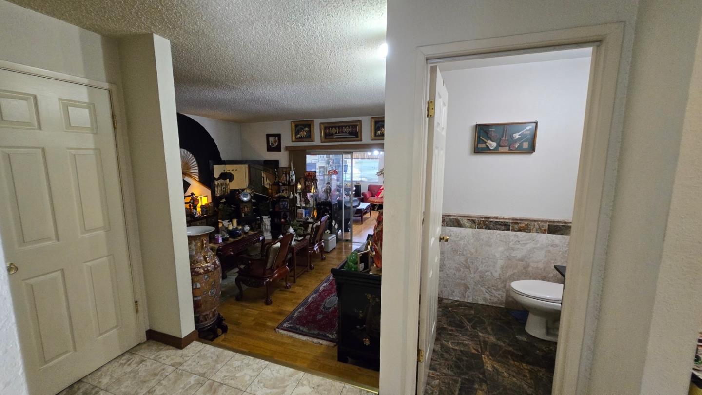 Detail Gallery Image 41 of 63 For 2071 Sunset View Pl, San Jose,  CA 95116 - 4 Beds | 2/1 Baths