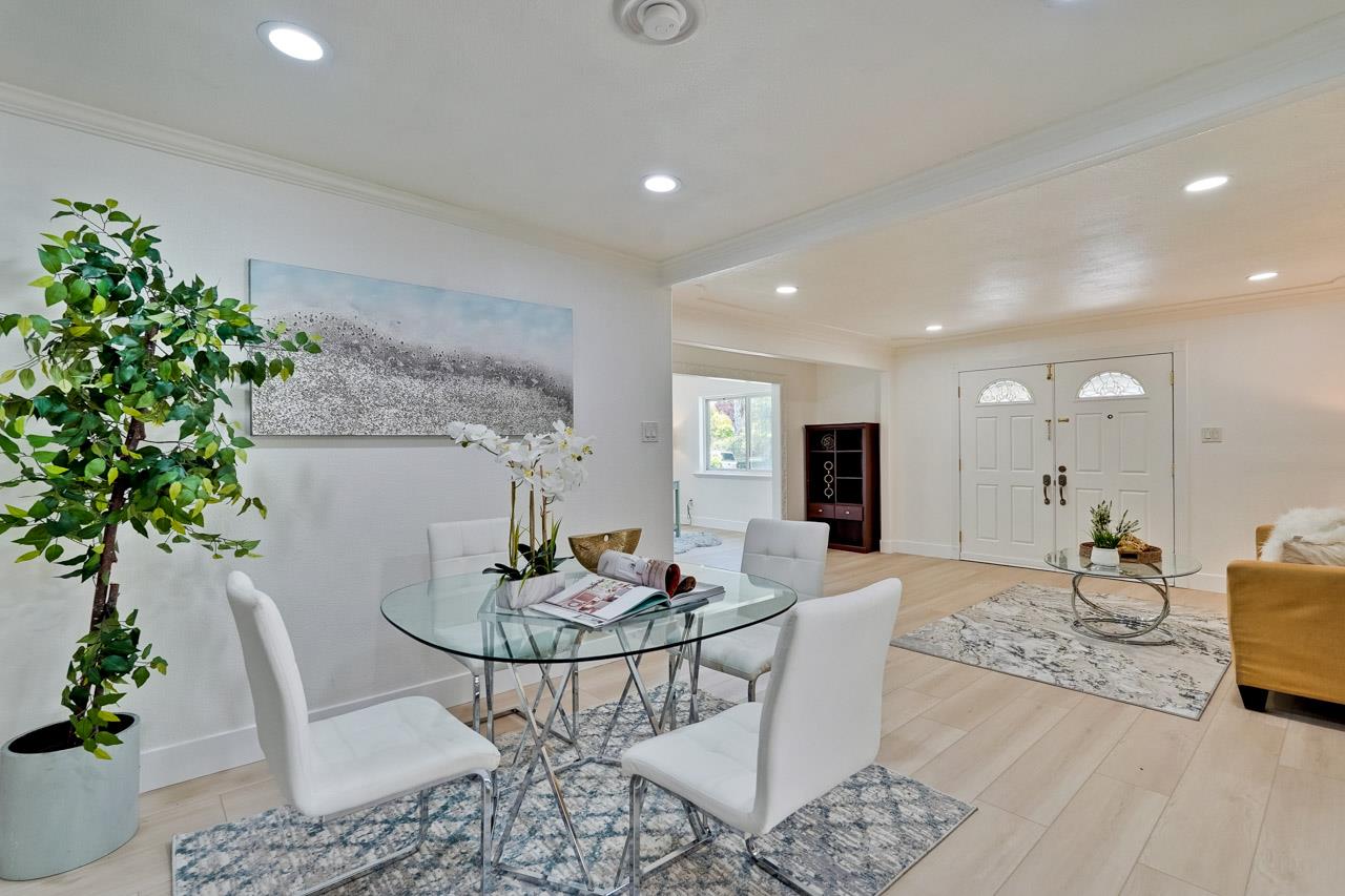 Detail Gallery Image 10 of 52 For 764 4th Ave, Redwood City,  CA 94063 - 5 Beds | 3 Baths
