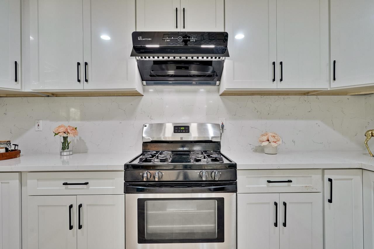 Detail Gallery Image 17 of 52 For 764 4th Ave, Redwood City,  CA 94063 - 5 Beds | 3 Baths