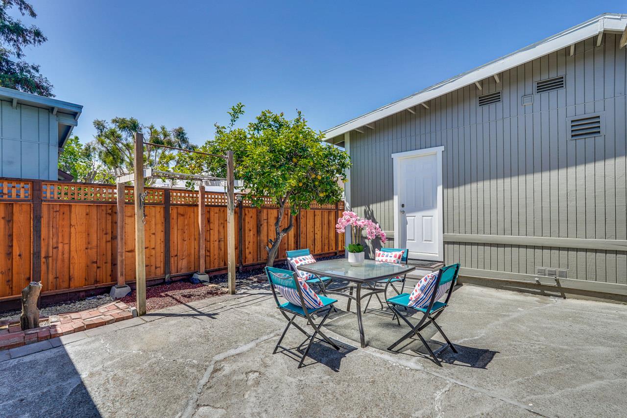 Detail Gallery Image 43 of 52 For 764 4th Ave, Redwood City,  CA 94063 - 5 Beds | 3 Baths