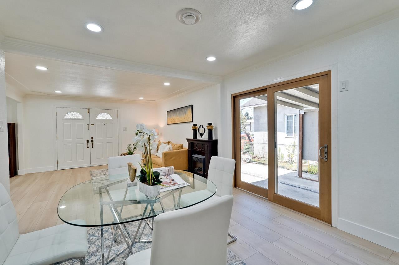 Detail Gallery Image 7 of 52 For 764 4th Ave, Redwood City,  CA 94063 - 5 Beds | 3 Baths