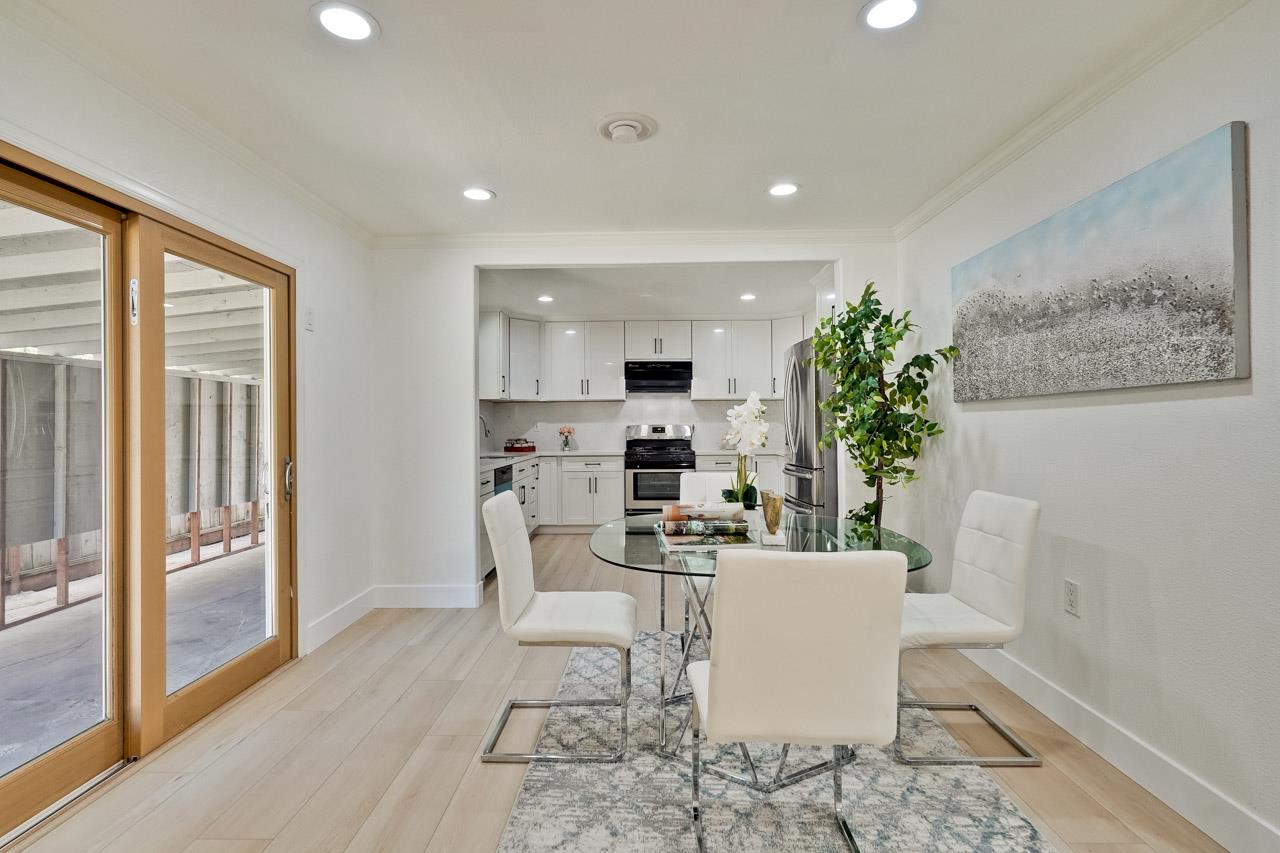 Detail Gallery Image 9 of 52 For 764 4th Ave, Redwood City,  CA 94063 - 5 Beds | 3 Baths