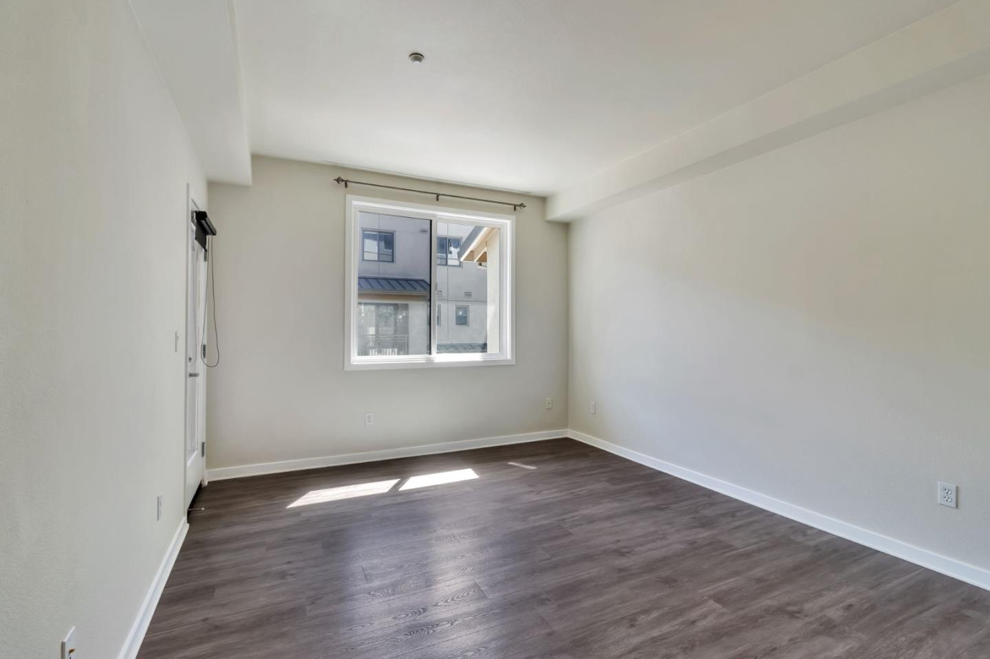 Detail Gallery Image 14 of 21 For 2925 Glascock St, Oakland,  CA 94601 - 2 Beds | 2 Baths