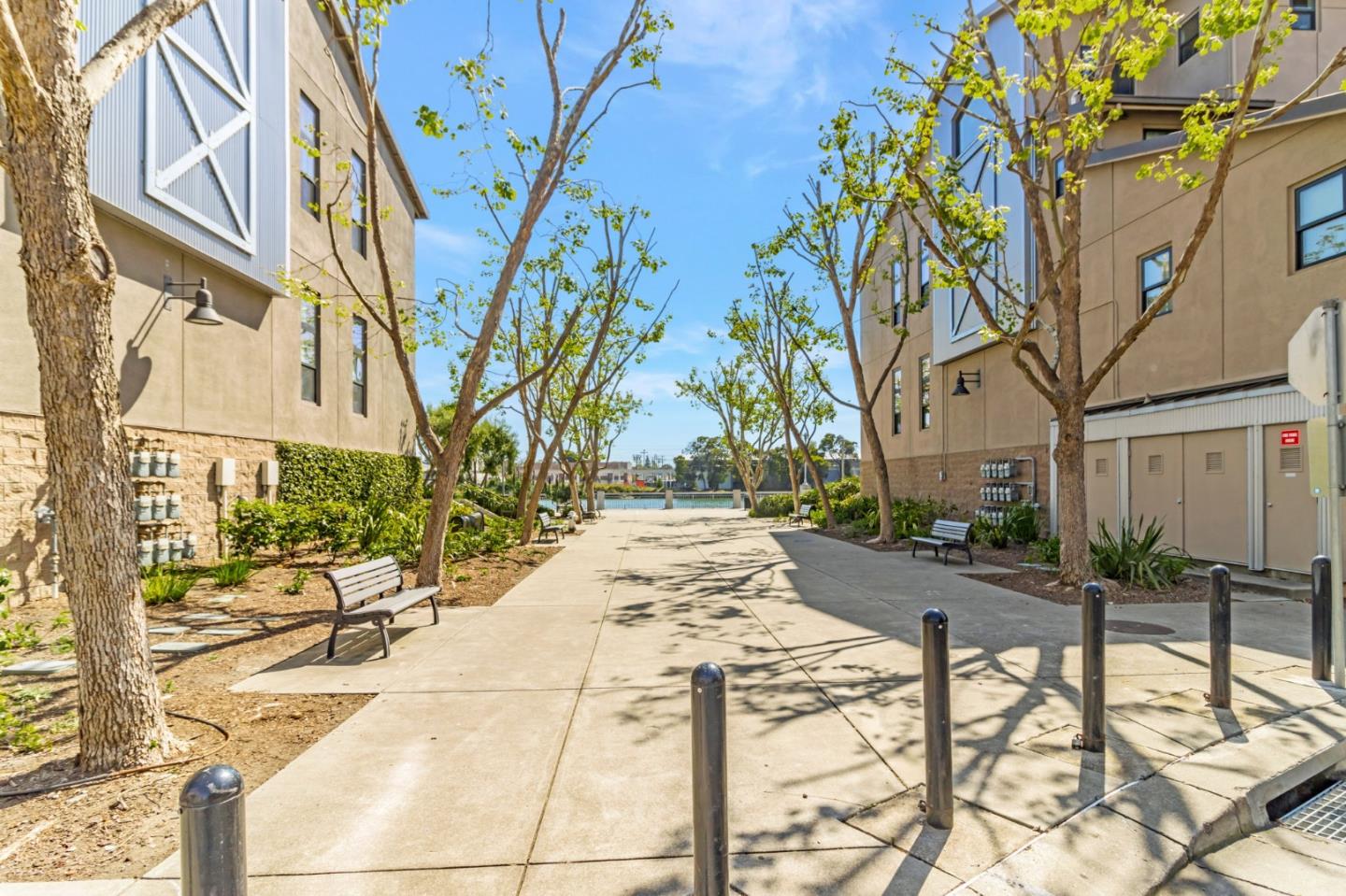 Detail Gallery Image 21 of 21 For 2925 Glascock St, Oakland,  CA 94601 - 2 Beds | 2 Baths