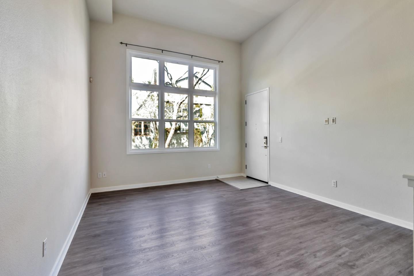 Detail Gallery Image 6 of 21 For 2925 Glascock St, Oakland,  CA 94601 - 2 Beds | 2 Baths
