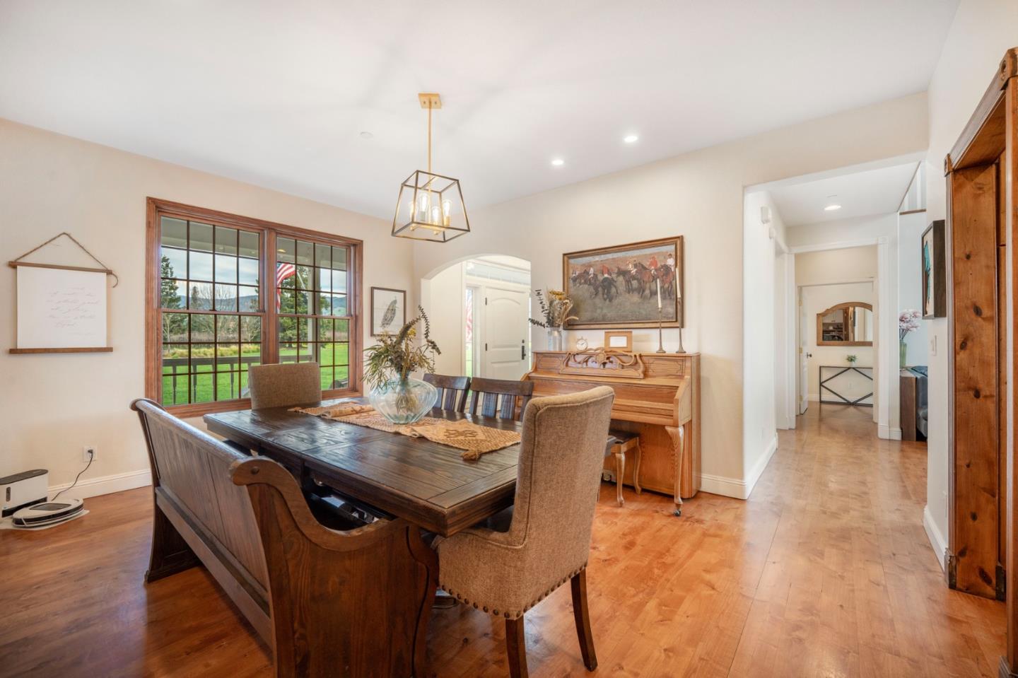 Detail Gallery Image 11 of 40 For 2760 Leavesley Rd, Gilroy,  CA 95020 - 5 Beds | 3/1 Baths