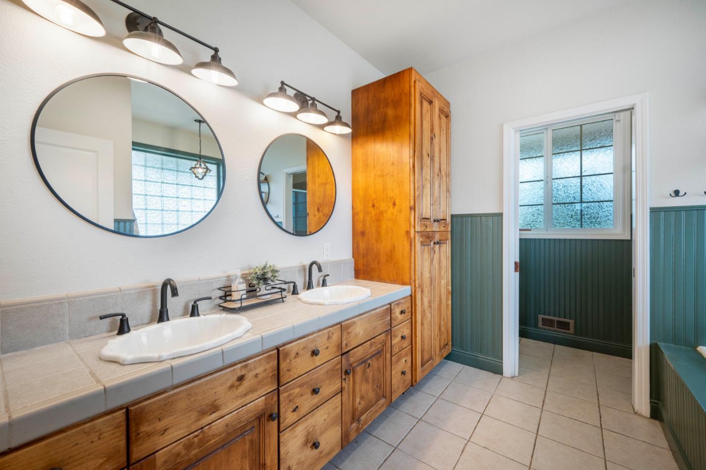 Detail Gallery Image 22 of 40 For 2760 Leavesley Rd, Gilroy,  CA 95020 - 5 Beds | 3/1 Baths