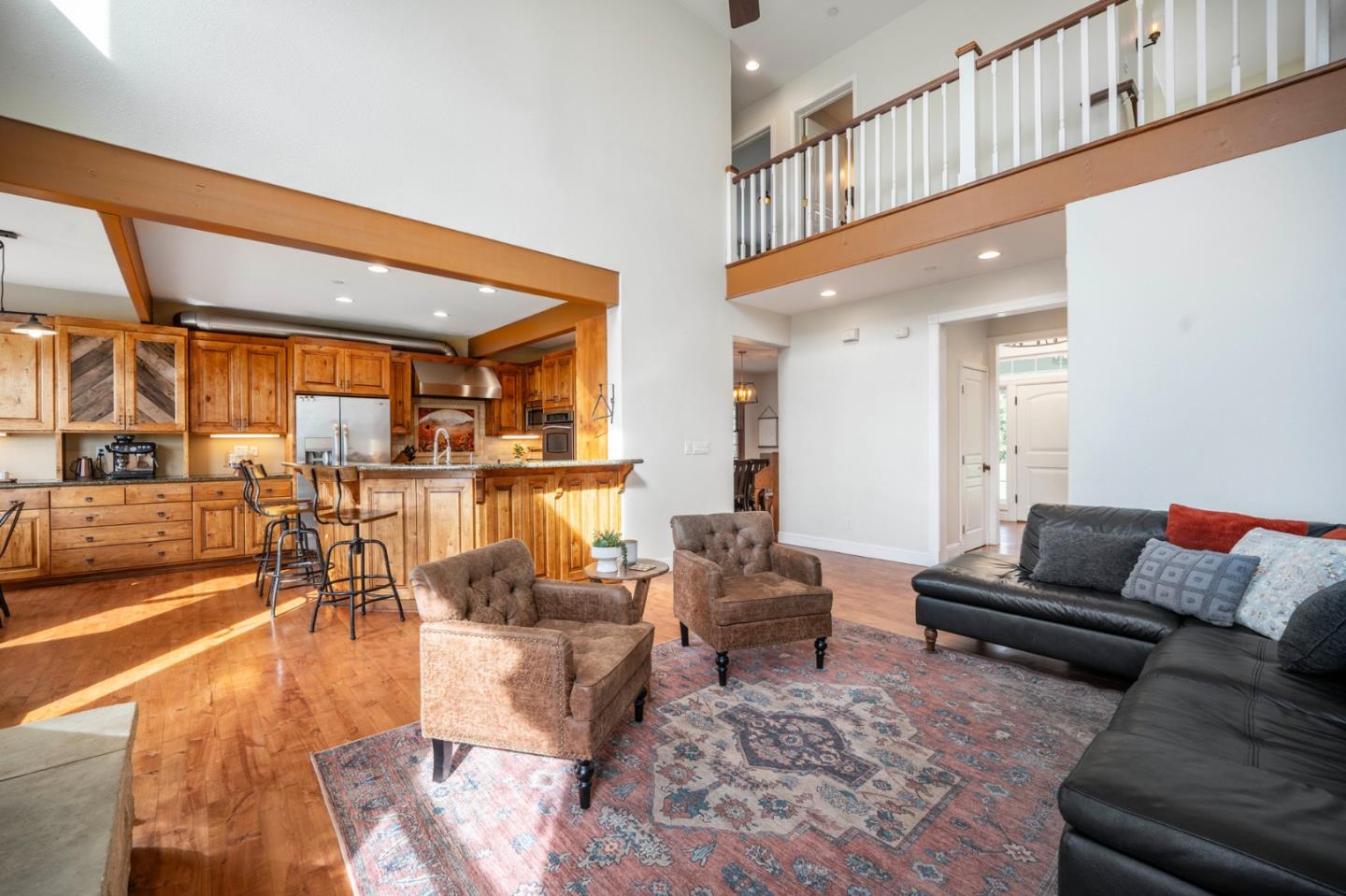 Detail Gallery Image 6 of 40 For 2760 Leavesley Rd, Gilroy,  CA 95020 - 5 Beds | 3/1 Baths