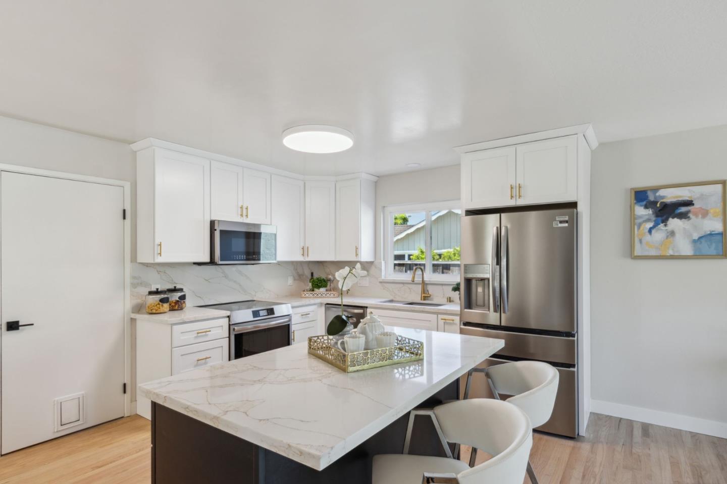 Detail Gallery Image 10 of 23 For 1334 S Blaney Ave, San Jose,  CA 95129 - 3 Beds | 2 Baths