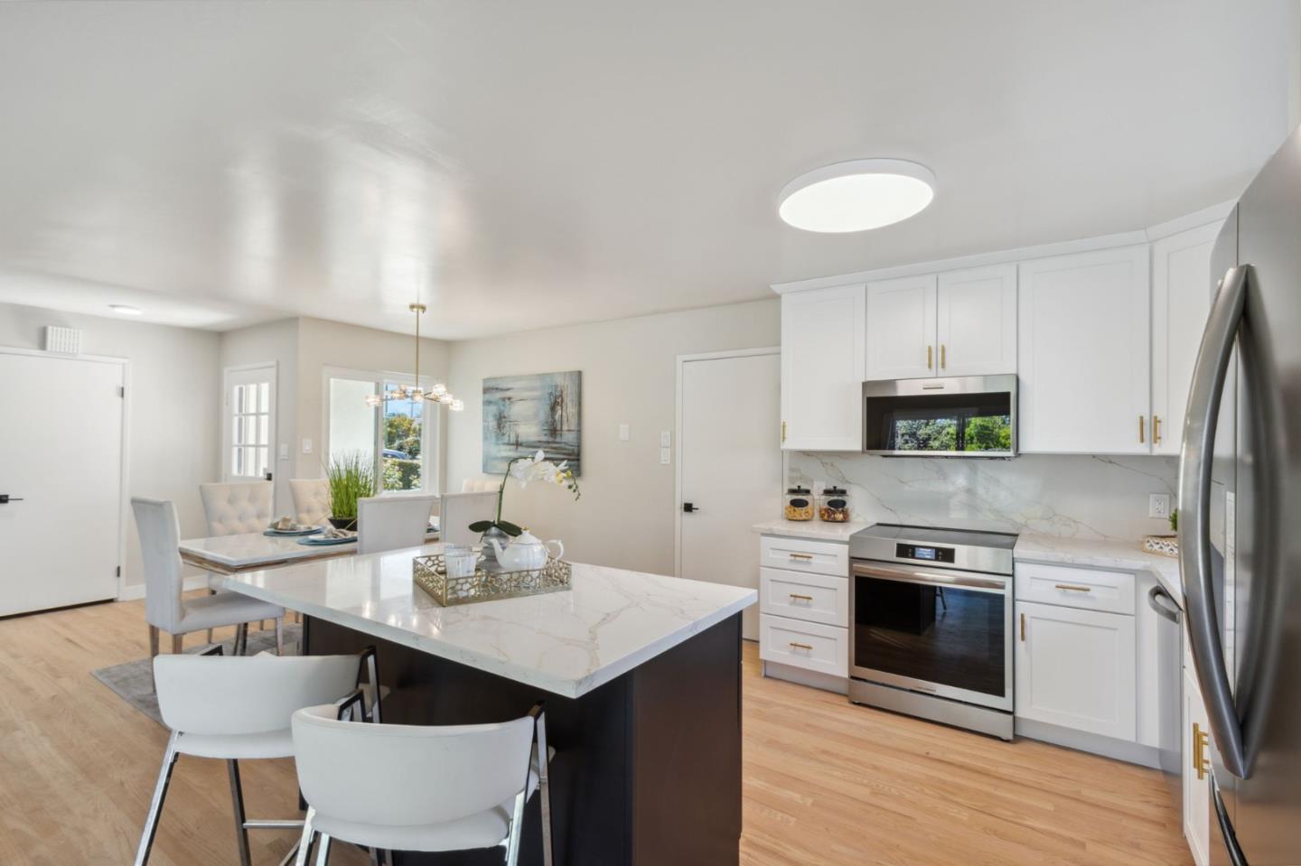 Detail Gallery Image 8 of 23 For 1334 S Blaney Ave, San Jose,  CA 95129 - 3 Beds | 2 Baths