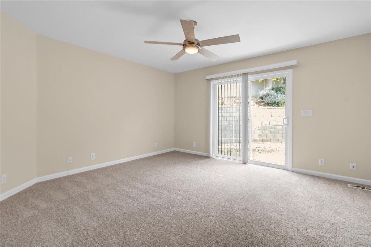 Detail Gallery Image 16 of 38 For 955 Valley Oak Dr, Hollister,  CA 95023 - 3 Beds | 2 Baths