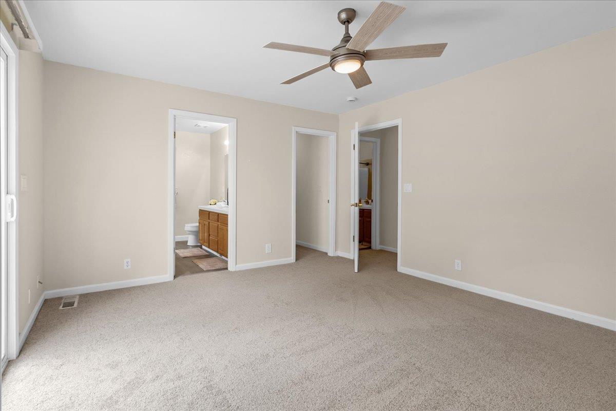 Detail Gallery Image 18 of 38 For 955 Valley Oak Dr, Hollister,  CA 95023 - 3 Beds | 2 Baths