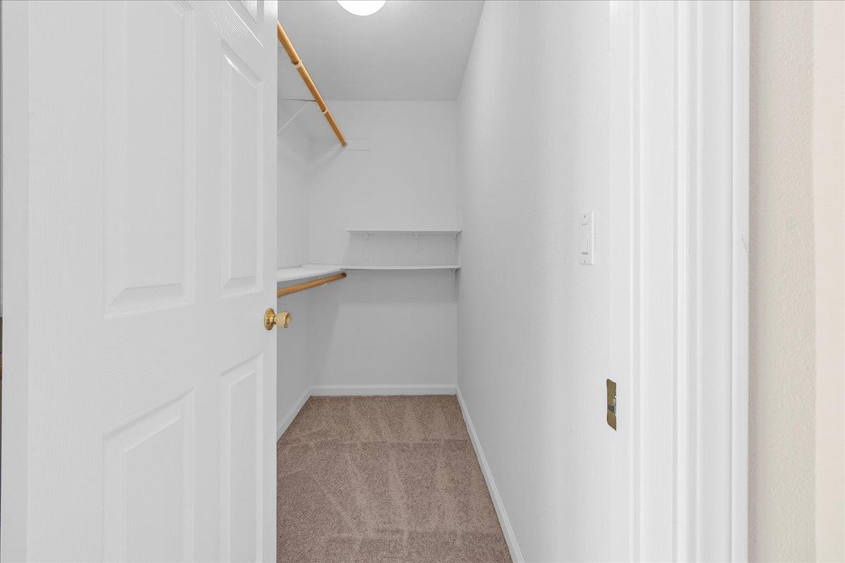 Detail Gallery Image 22 of 38 For 955 Valley Oak Dr, Hollister,  CA 95023 - 3 Beds | 2 Baths