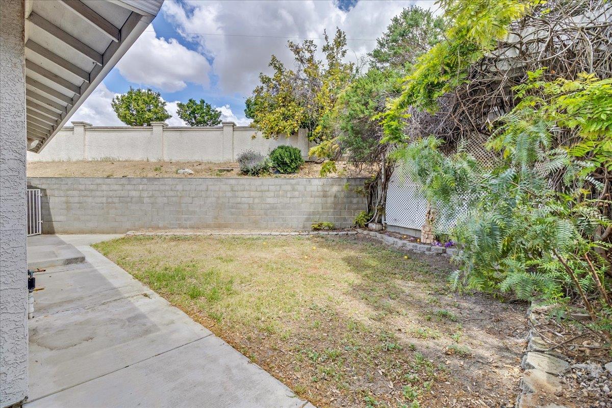 Detail Gallery Image 33 of 38 For 955 Valley Oak Dr, Hollister,  CA 95023 - 3 Beds | 2 Baths