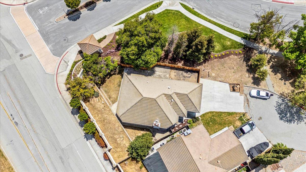 Detail Gallery Image 35 of 38 For 955 Valley Oak Dr, Hollister,  CA 95023 - 3 Beds | 2 Baths