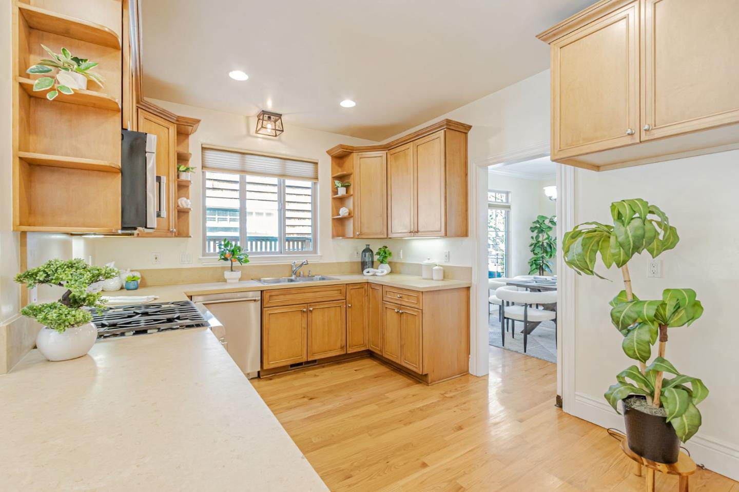 Detail Gallery Image 21 of 75 For 878 Sierra Vista Ave, Mountain View,  CA 94043 - 4 Beds | 3 Baths