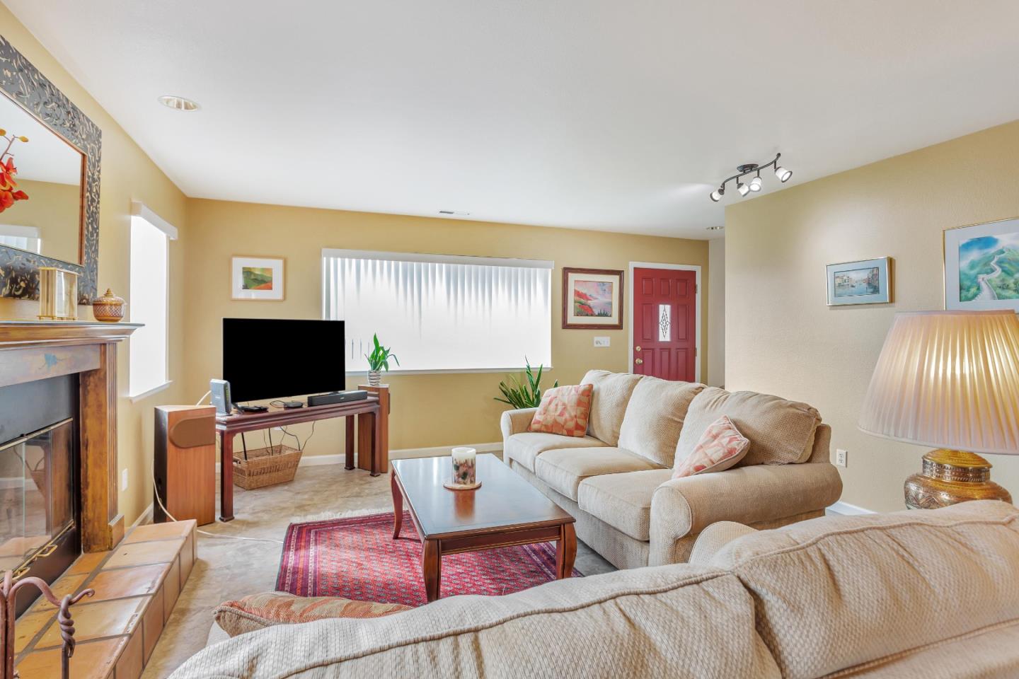 Detail Gallery Image 10 of 41 For 1336 Luxton St, Seaside,  CA 93955 - 3 Beds | 2 Baths