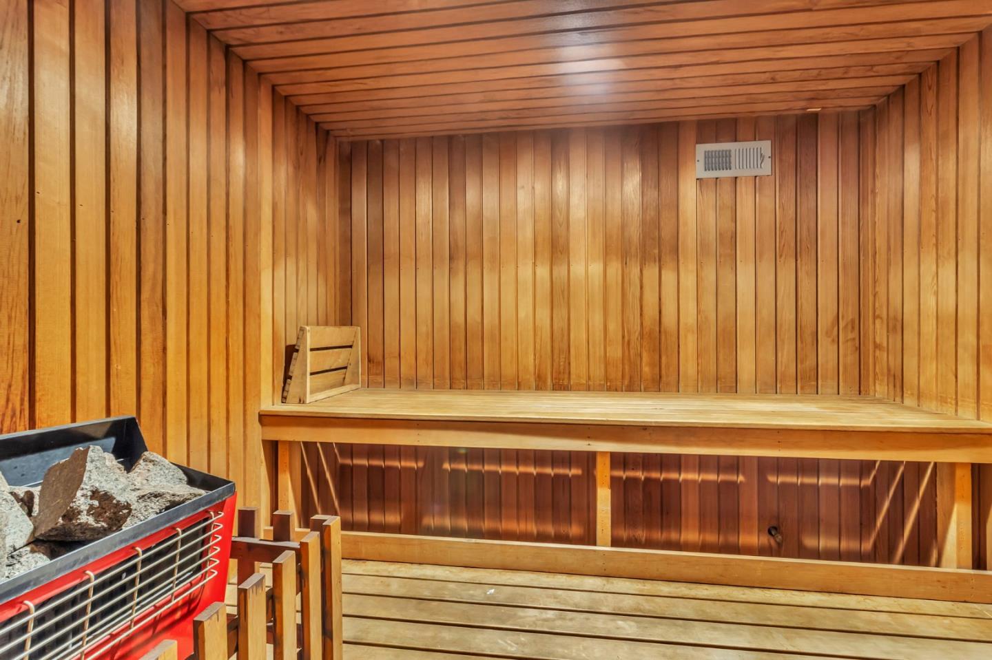 Detail Gallery Image 20 of 22 For 1830 Lakeshore Ave #109,  Oakland,  CA 94606 - 2 Beds | 2 Baths
