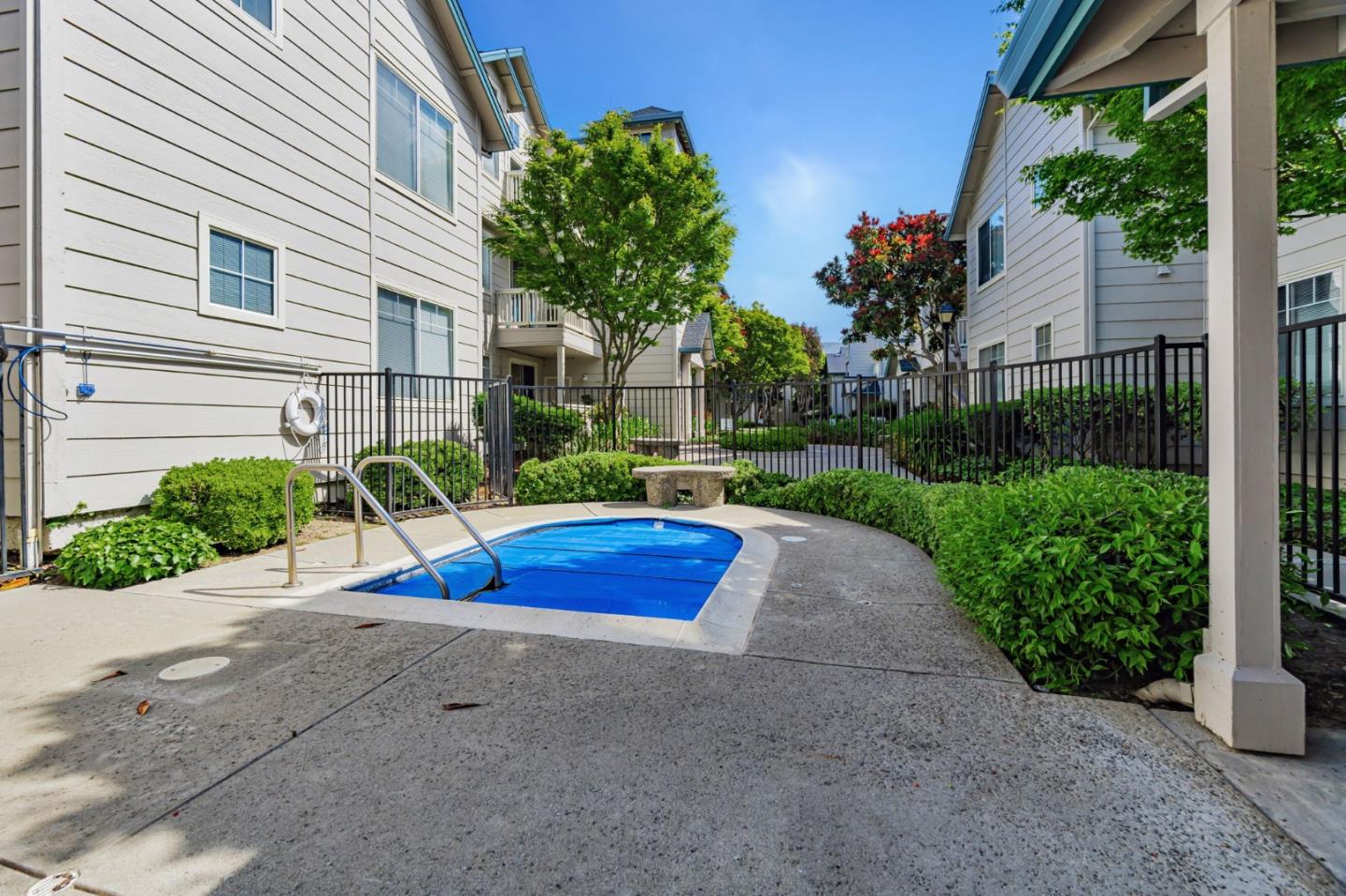 Detail Gallery Image 35 of 37 For 1400 El Camino Real #208,  South San Francisco,  CA 94080 - 2 Beds | 2 Baths