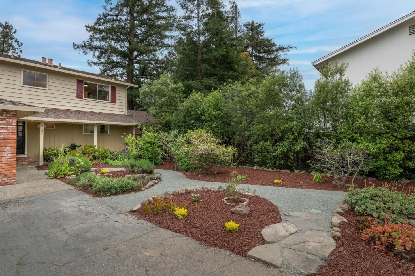Detail Gallery Image 22 of 29 For 2131 Balmoral Ct, San Mateo,  CA 94403 - 4 Beds | 2/1 Baths