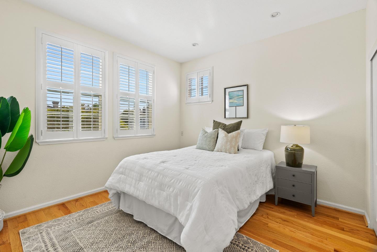 Detail Gallery Image 36 of 54 For 986 Governors Bay Dr, Redwood City,  CA 94065 - 4 Beds | 3 Baths
