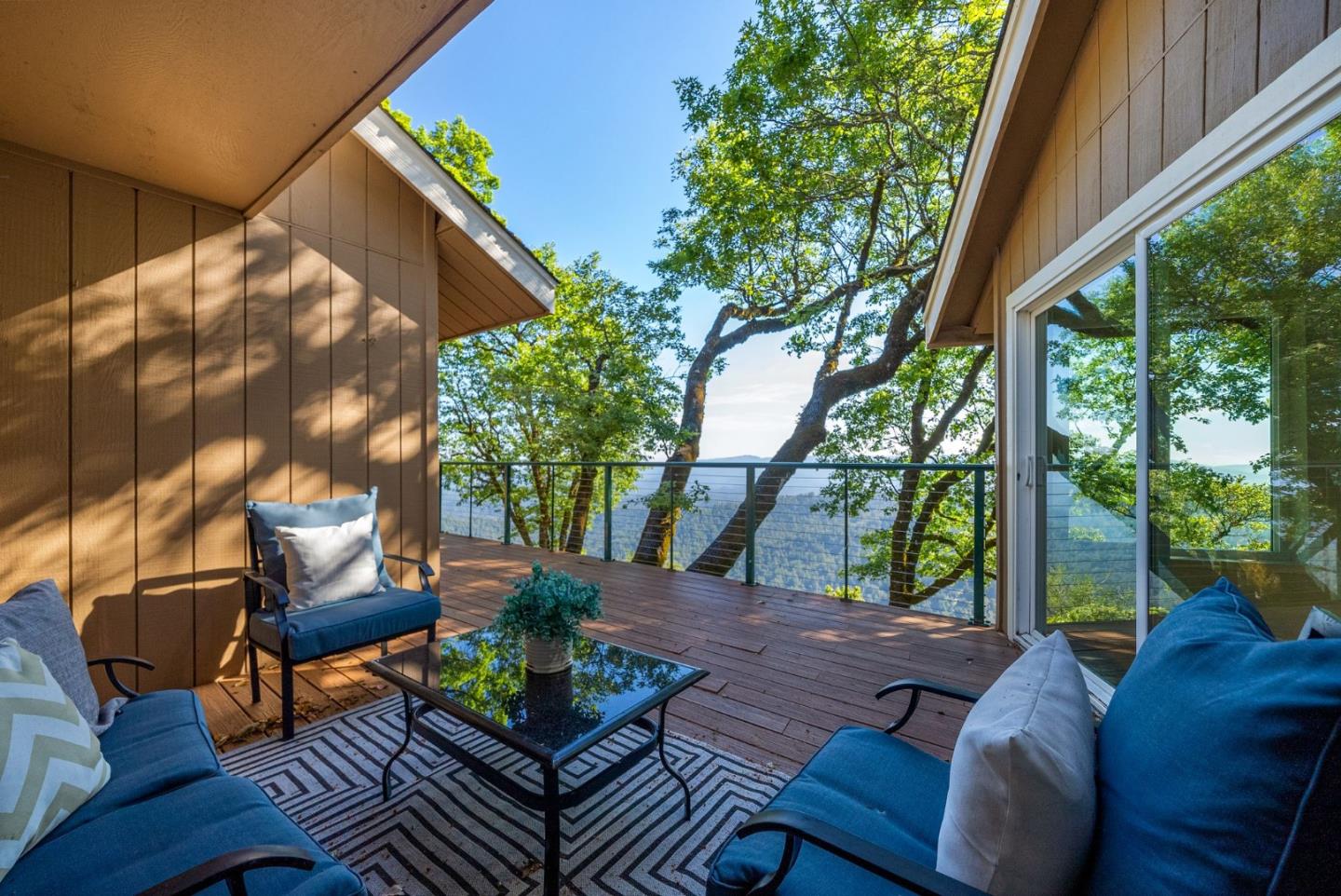Detail Gallery Image 9 of 61 For 20243 Beatty Ridge Rd, Los Gatos,  CA 95033 - 3 Beds | 2/1 Baths