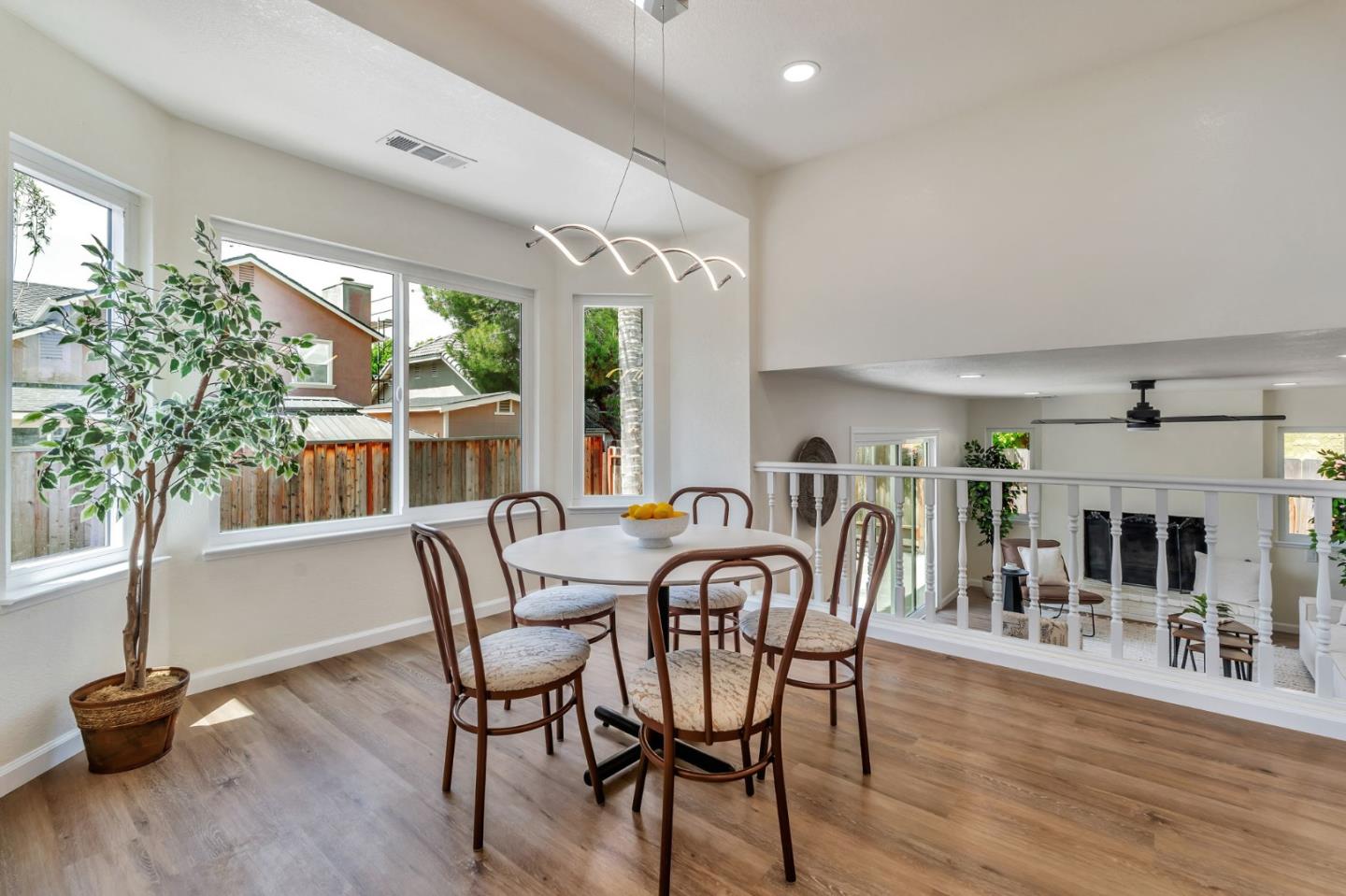 Detail Gallery Image 16 of 44 For 235 N 1st St, Los Banos,  CA 93635 - 4 Beds | 3 Baths