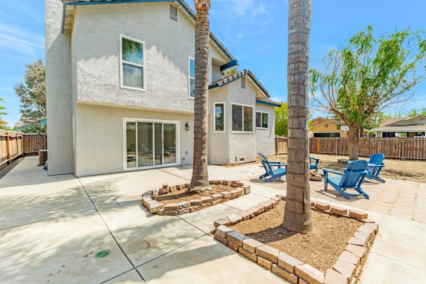 Detail Gallery Image 32 of 44 For 235 N 1st St, Los Banos,  CA 93635 - 4 Beds | 3 Baths