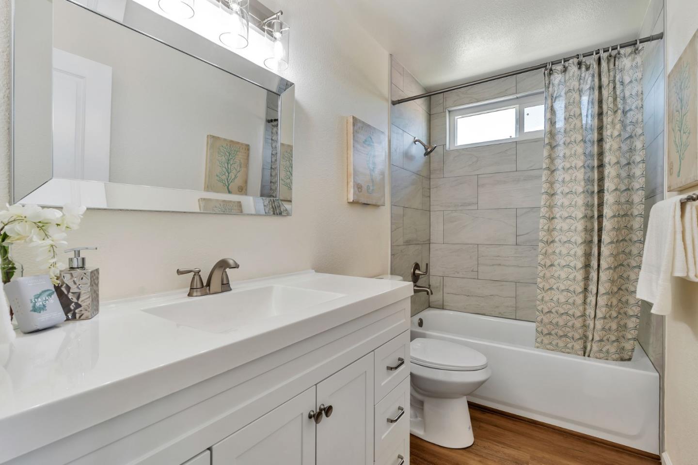 Detail Gallery Image 36 of 44 For 235 N 1st St, Los Banos,  CA 93635 - 4 Beds | 3 Baths