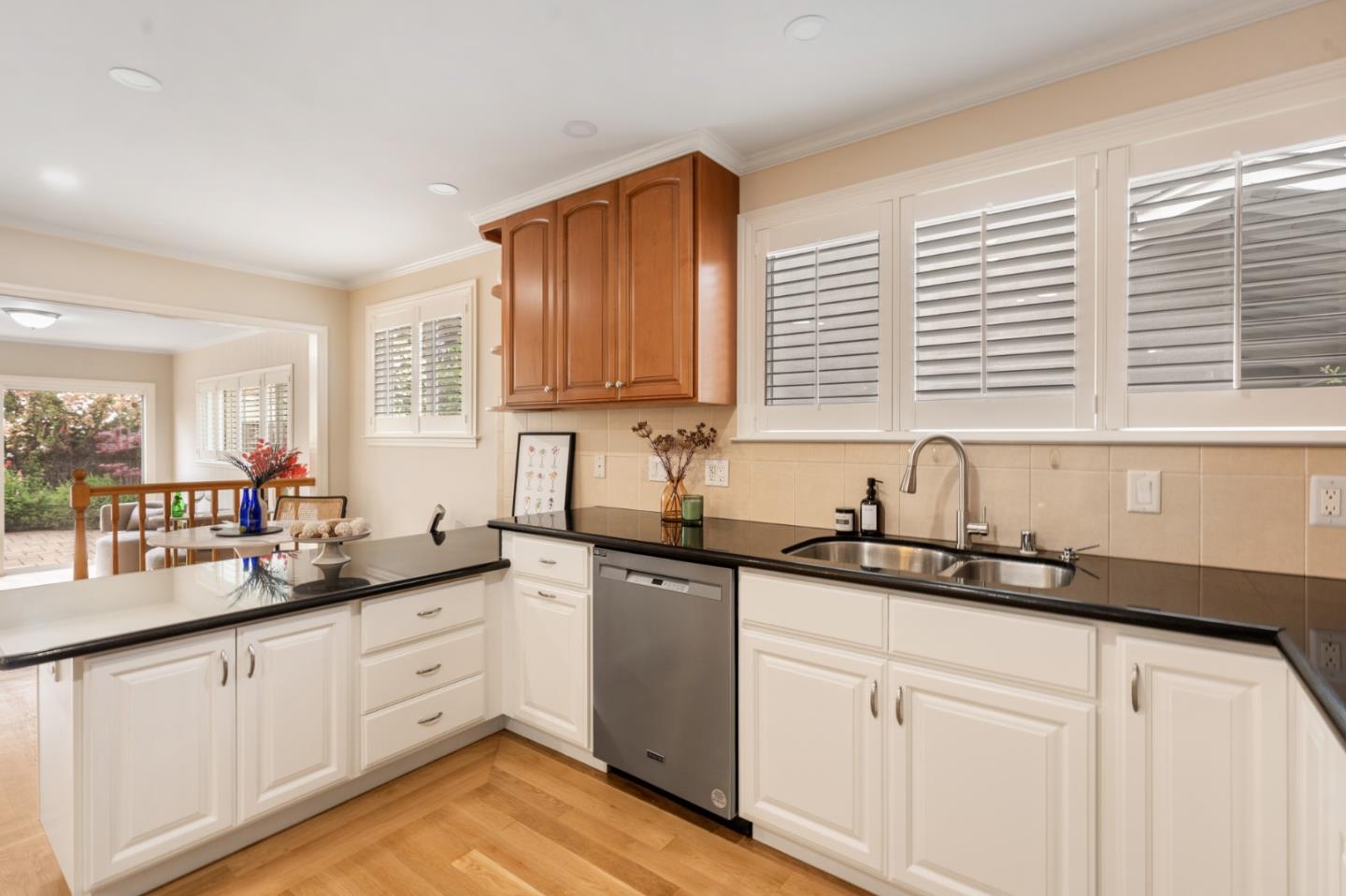 Detail Gallery Image 15 of 58 For 1394 Marlin Ave, Foster City,  CA 94404 - 4 Beds | 2/1 Baths