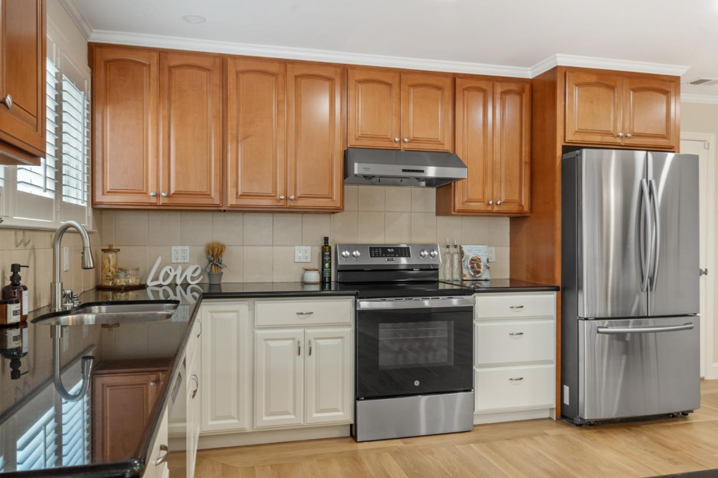 Detail Gallery Image 16 of 58 For 1394 Marlin Ave, Foster City,  CA 94404 - 4 Beds | 2/1 Baths