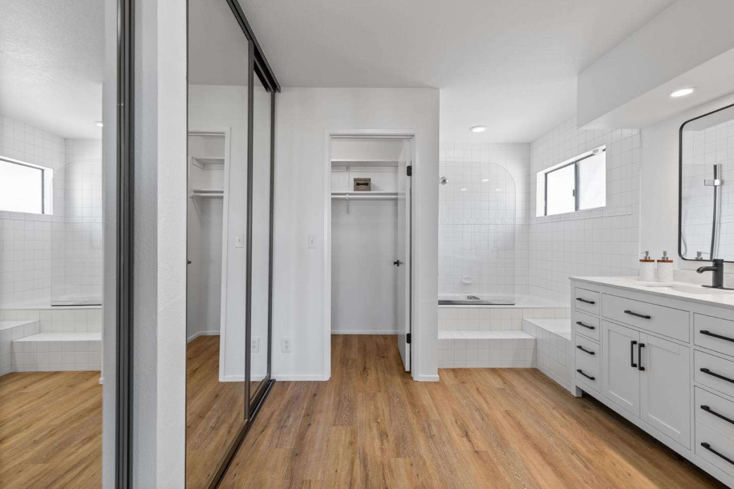 Detail Gallery Image 23 of 61 For 20 Calypso Ln, San Carlos,  CA 94070 - 3 Beds | 2/1 Baths